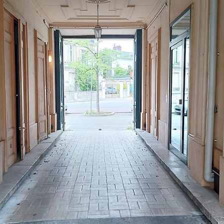 Appartement Gare Avec Parking Ruan Exterior foto